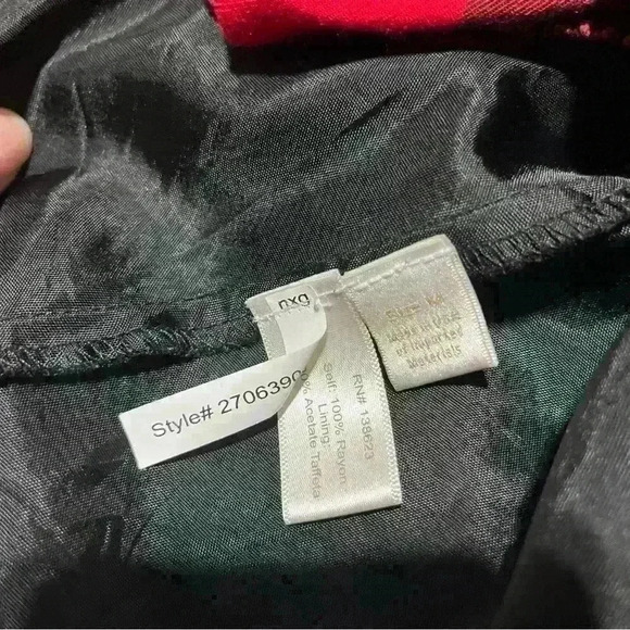 Va Va by Joy Han Buffalo Plaid, Fringe Neck, Open Shoulder Size M - Picture 12 of 13